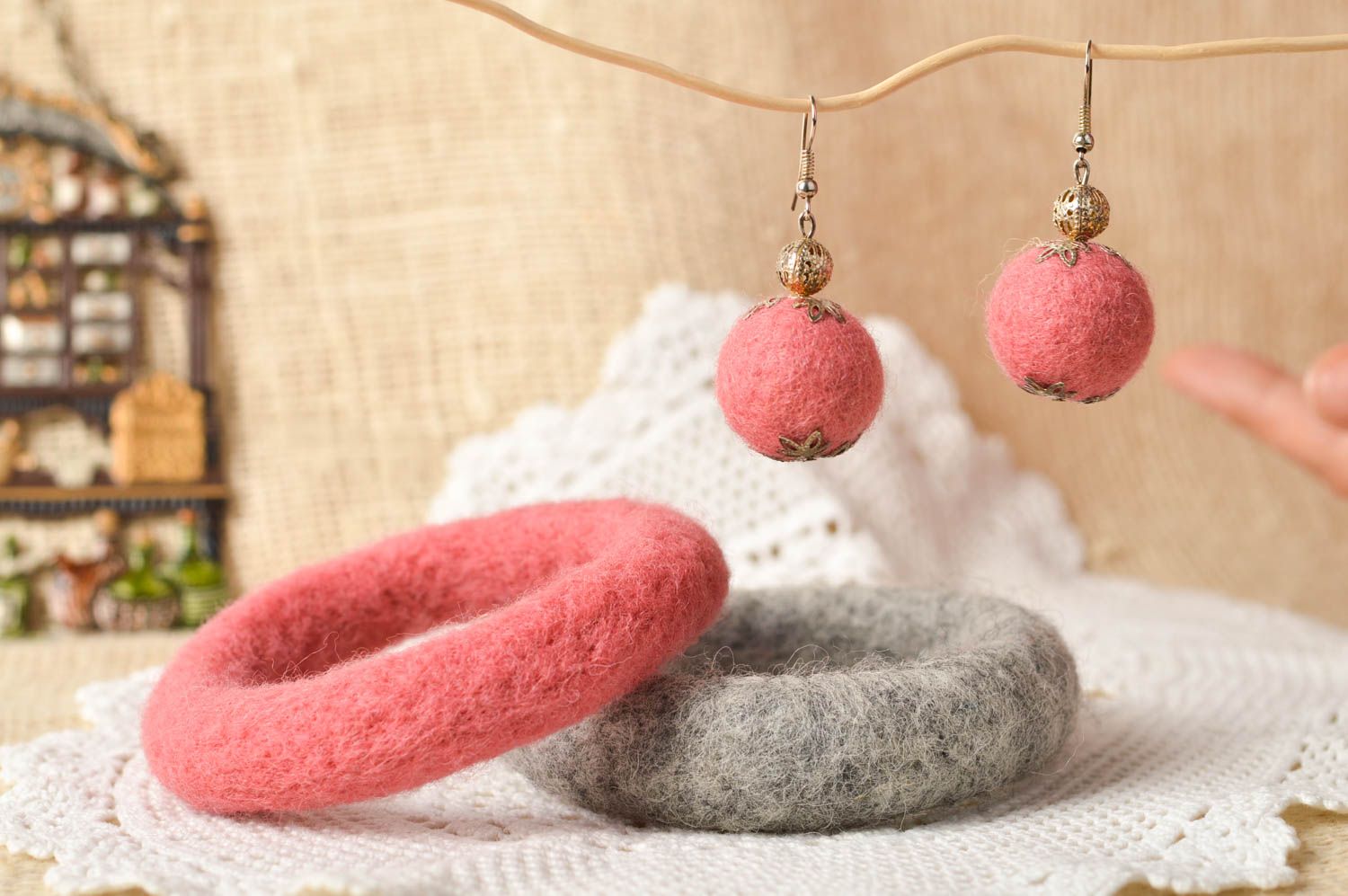 Handmade jewelry set felted wool ball earrings bracelet designs 3 pieces photo 1