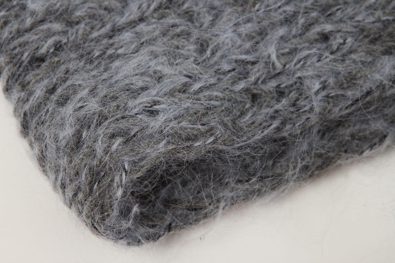 Écharpe tricotée faite main Écharpe grise en laine et mohair Accessoire femme photo 3