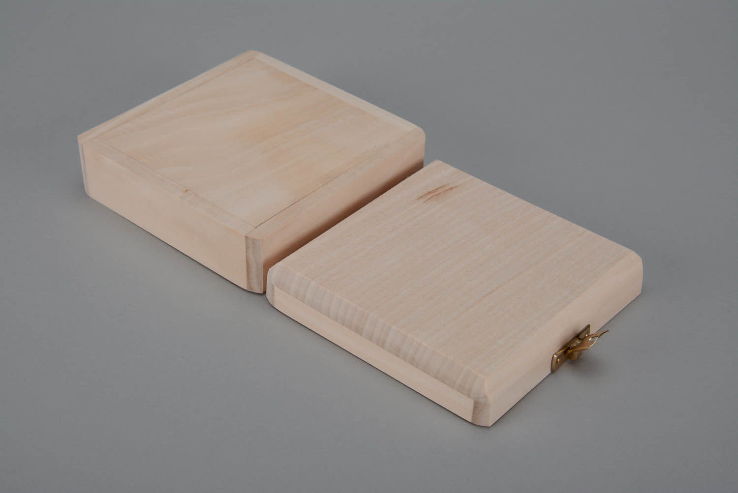 Quadratische handmade Roh-Holzschatulle foto 5