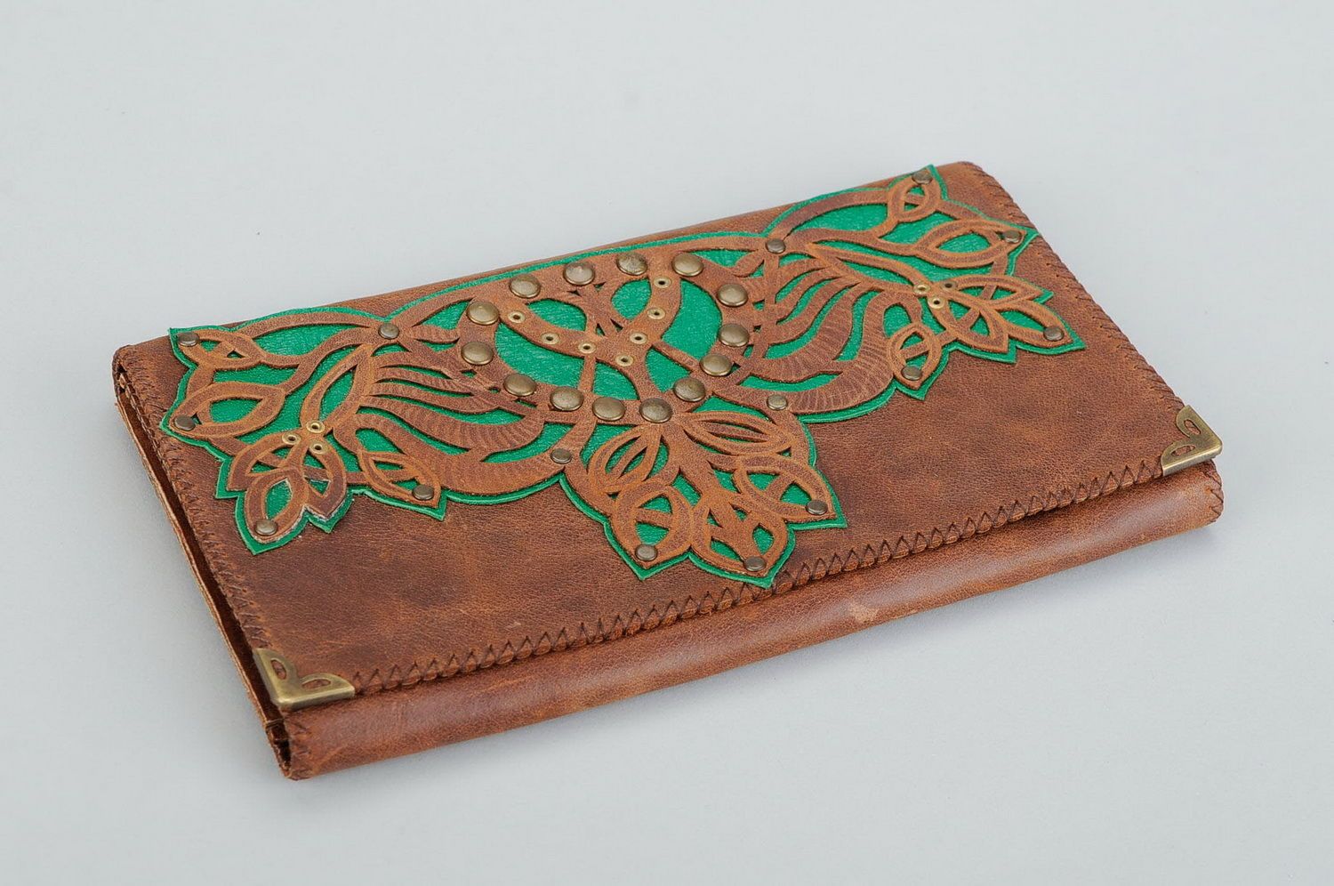 Woman's purse made of natural leather photo 3