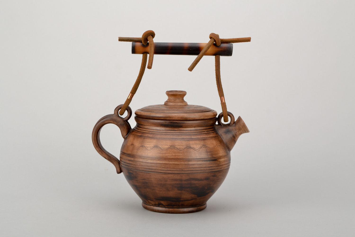 Clay teapot photo 5
