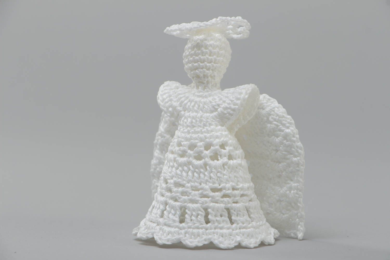 Handmade small white lace decorative Christmas angel crocheted of cotton threads photo 2