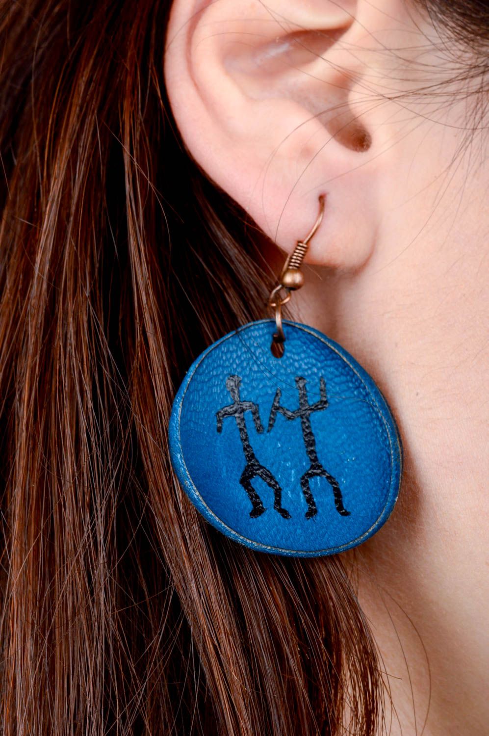 Boucles d'oreilles cuir naturel Bijou fait main bleu rondes Cadeau femme photo 2