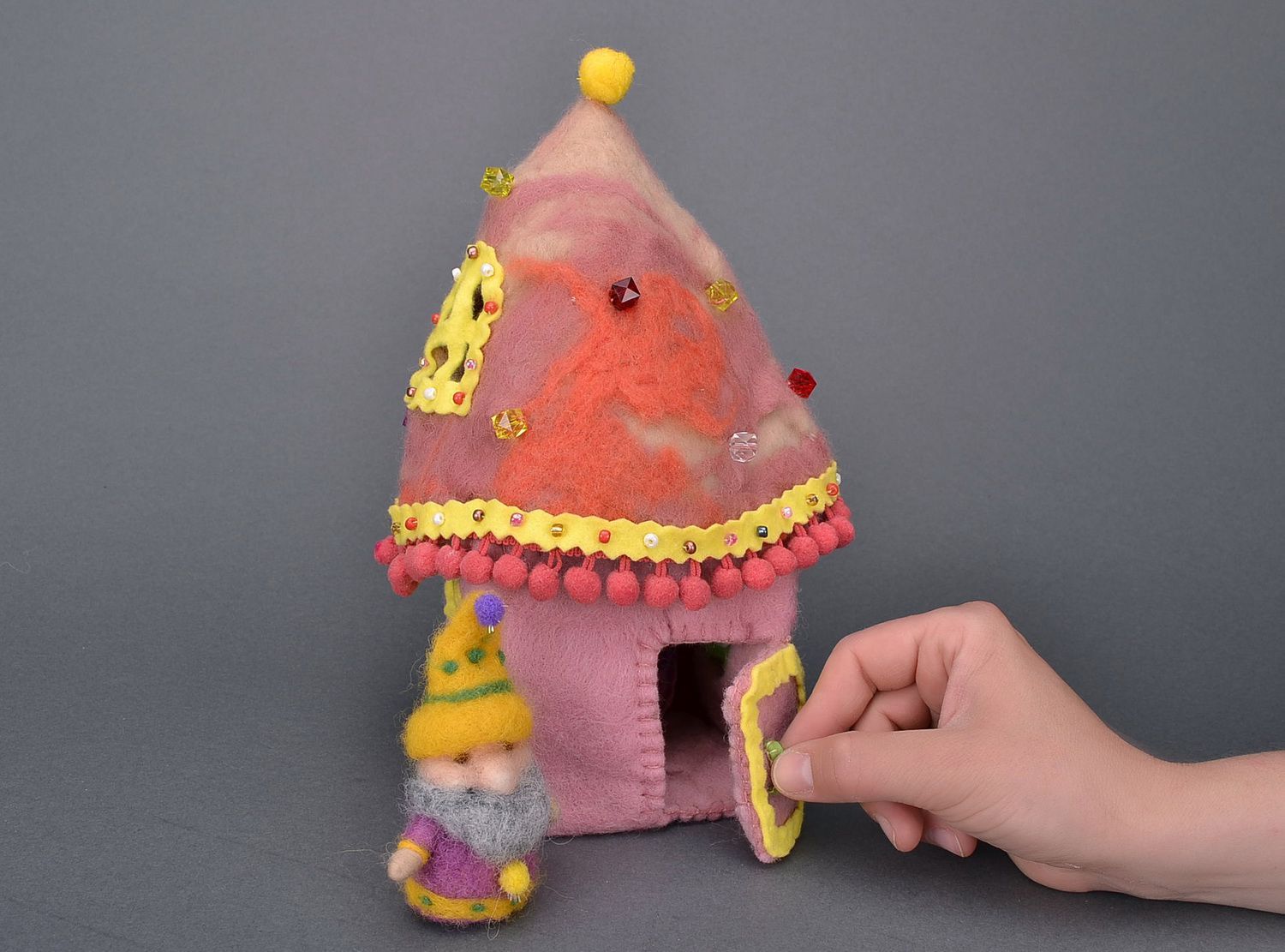Jouet mou Gnome avec maison en laine  photo 4