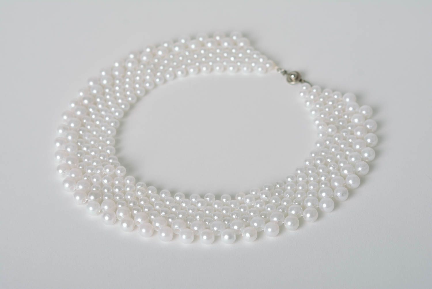 Collier blanc Bijou fait main perles d'imitation Accessoire femme stylé original photo 1