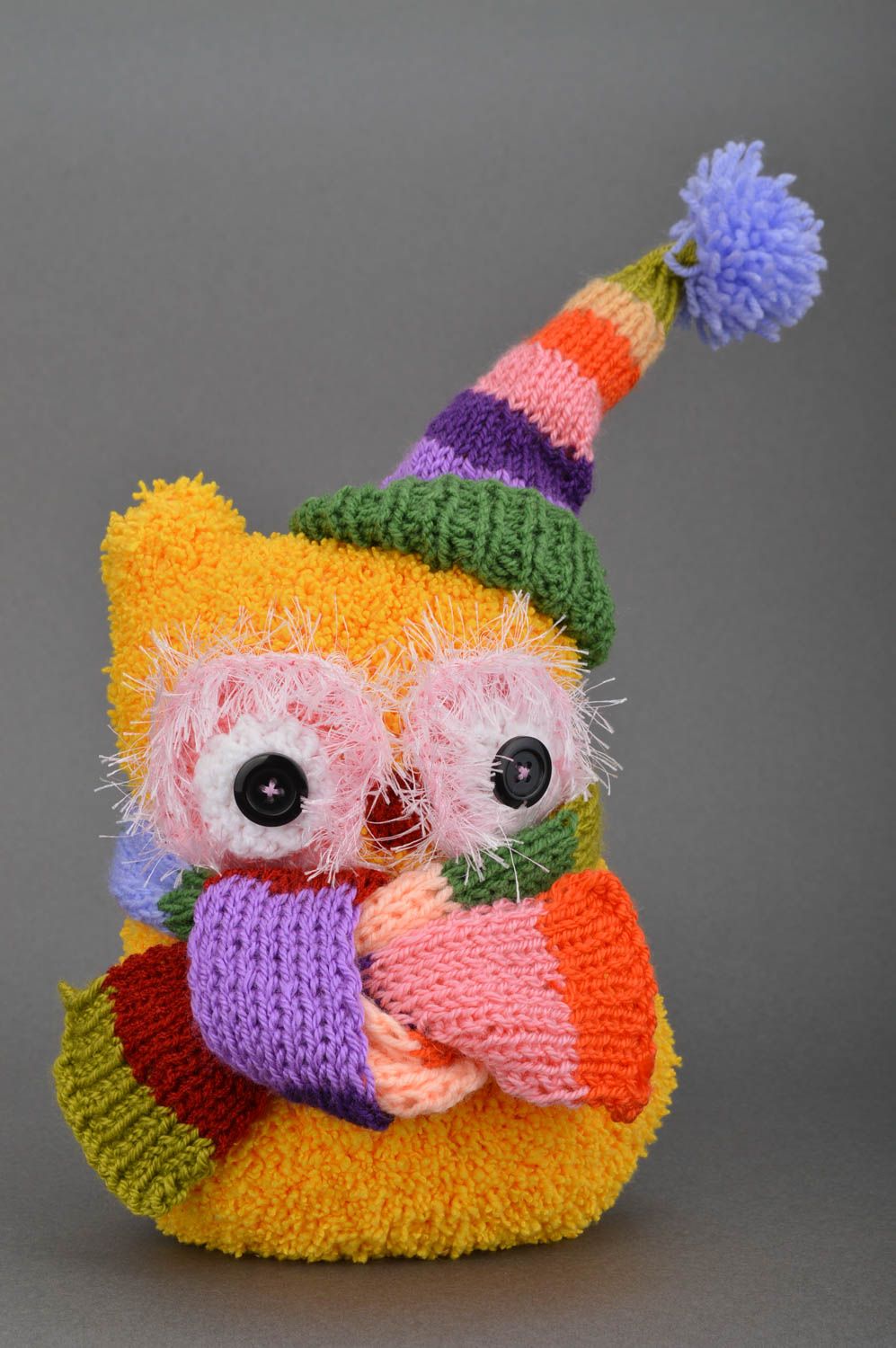 Мягкая игрушка кукла ручной работы вязаная кукла Желтая сова в шапочке фото 3