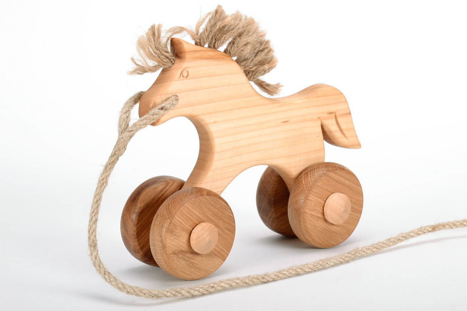 Rutschfahrzeug aus Holz „Pferd foto 3