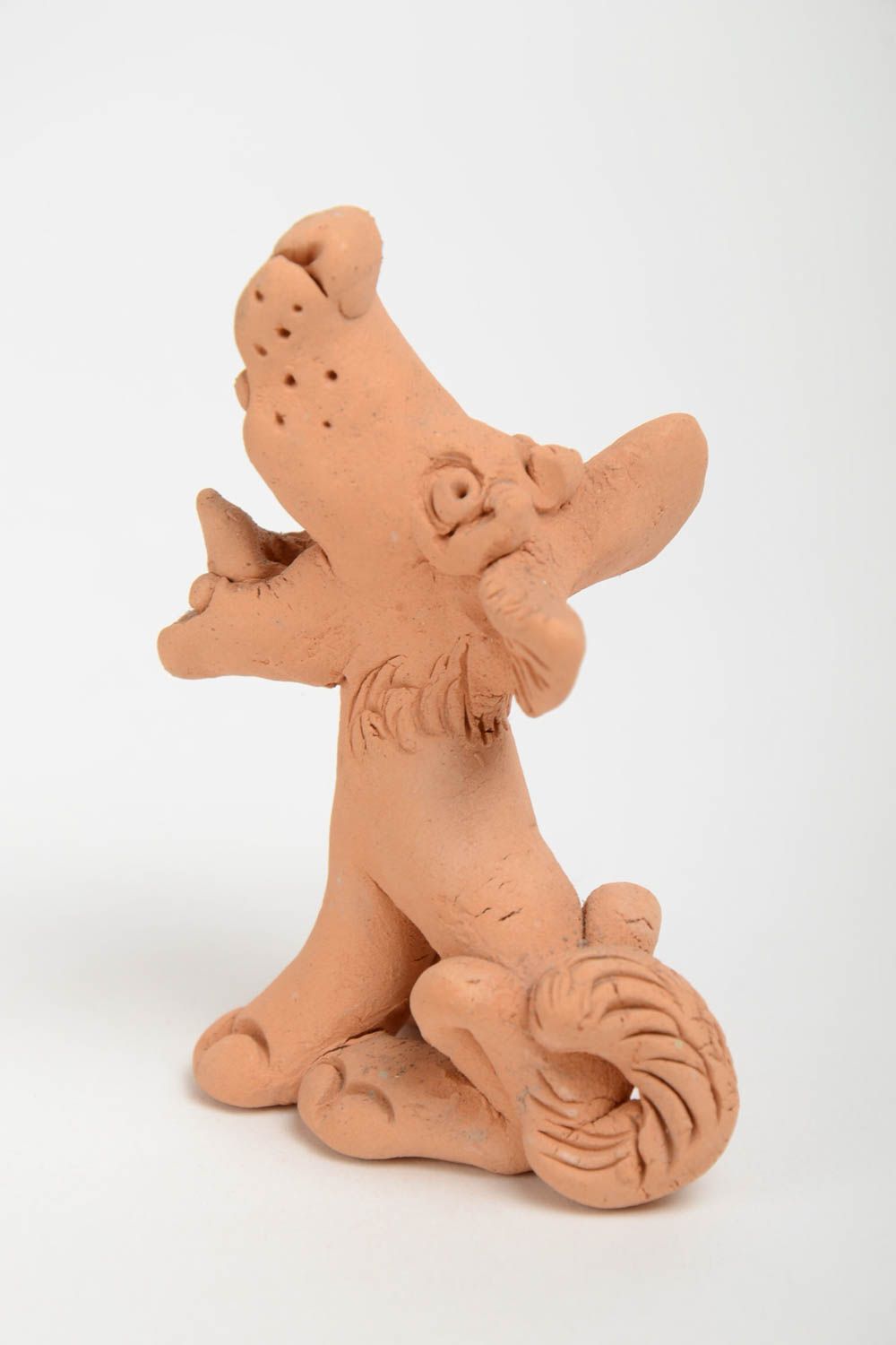 Keramische Statuette Hund aus Ton lustig interessant grell handgeschaffen schön foto 4