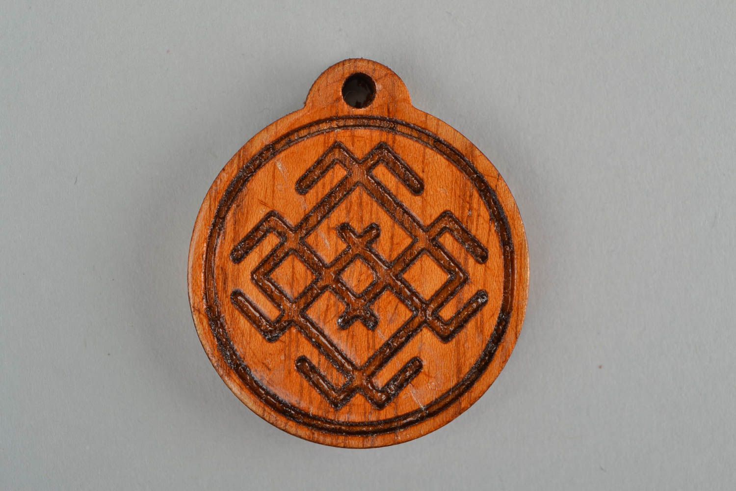 Small handmade natural acacia wood round ethnic amulet pendant Slavic symbol  photo 3