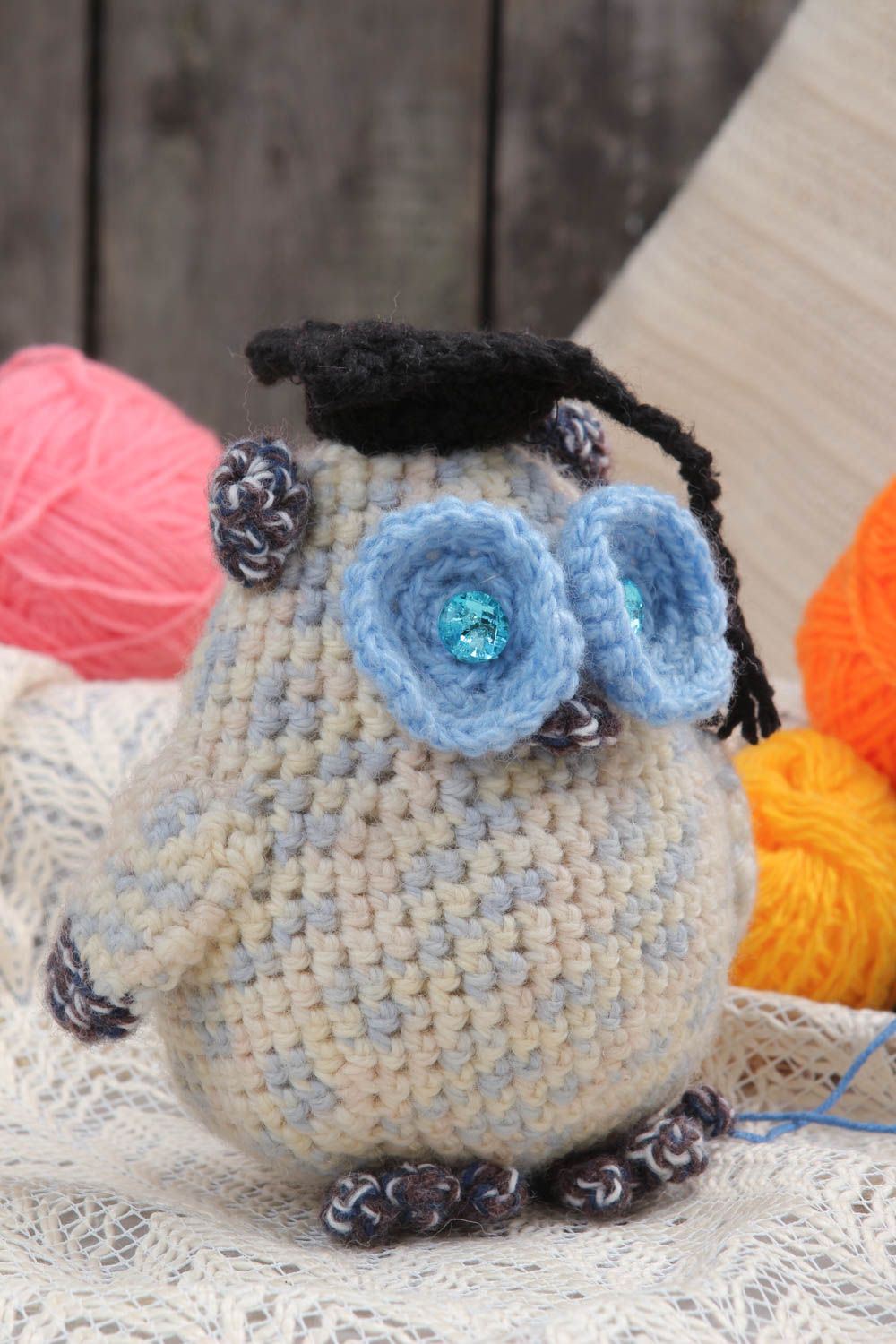 Jouet tricoté Peluche faite main petit hibou Cadeau enfant et décoration photo 1