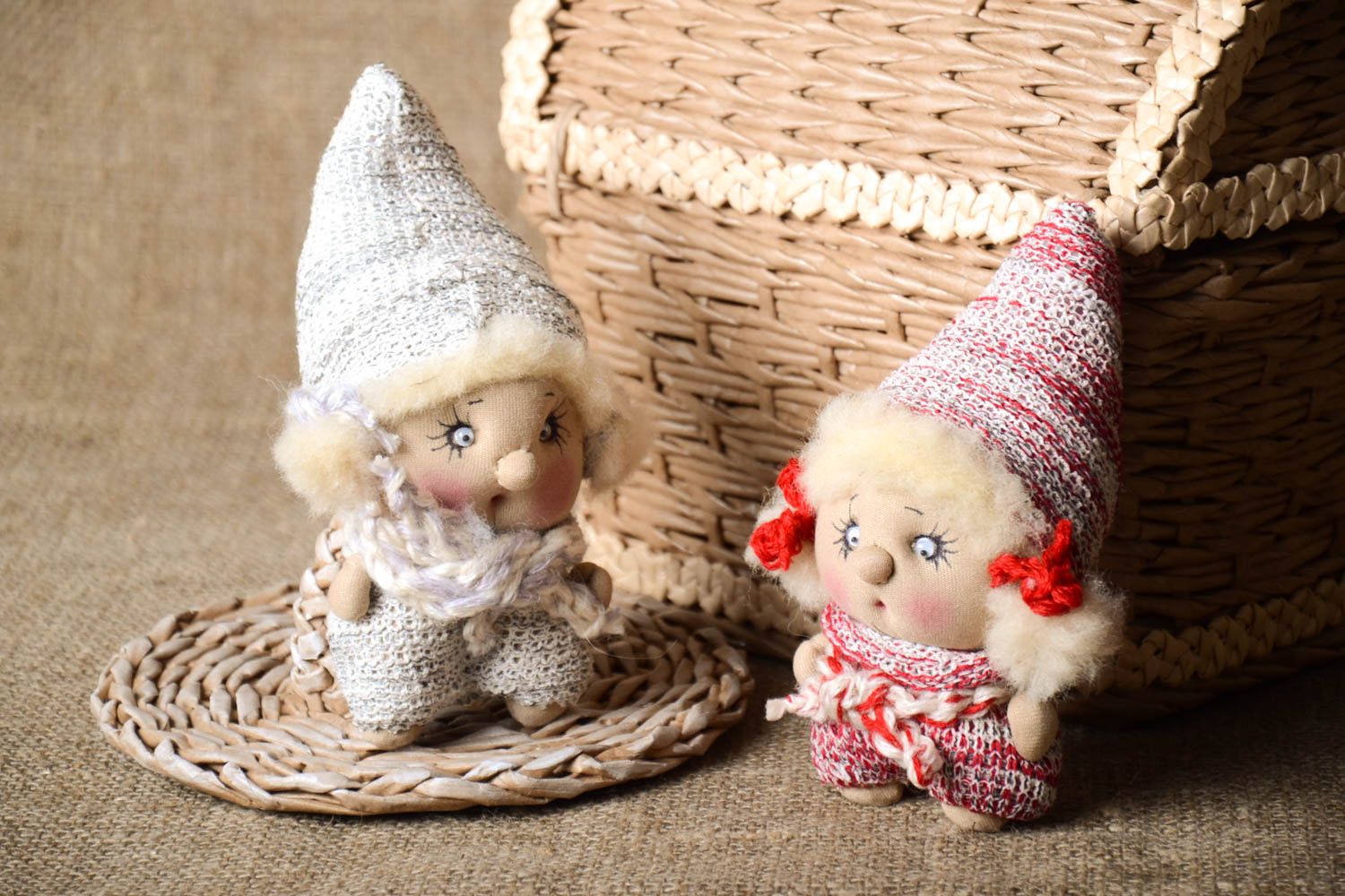 Jouets enfant Filles gnomes Peluches faites main tissu Cadeau original 2 pièces photo 1