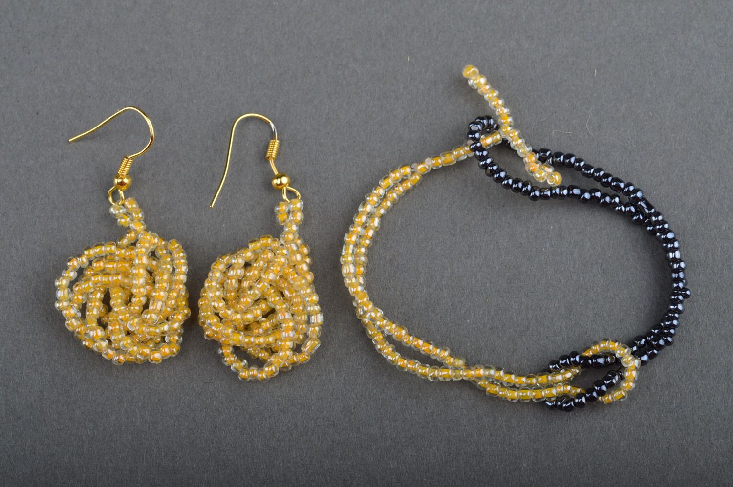 Set of handmade jewelry woven of Czech beads dangle earrings and wrist bracelet photo 2