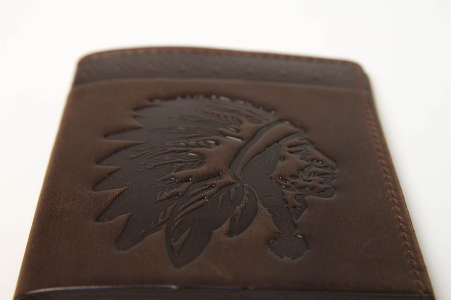 Оригинальный подарок хенд мейд коричневая обложка на паспорт кожаный аксессуар фото 4