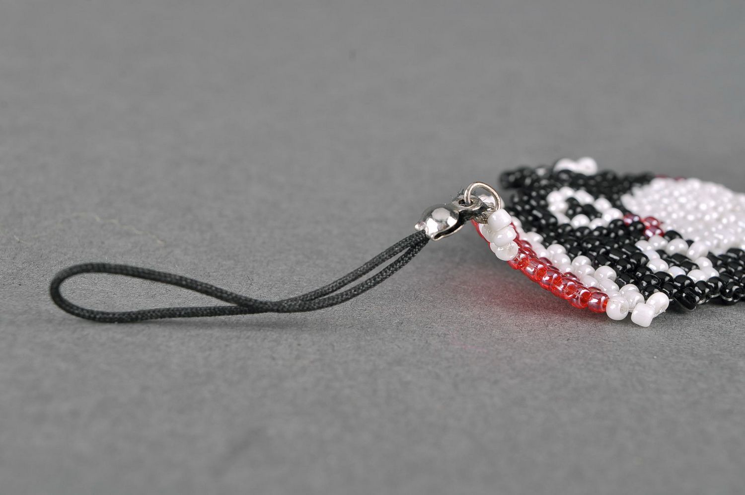 Keychain braided of beads photo 4