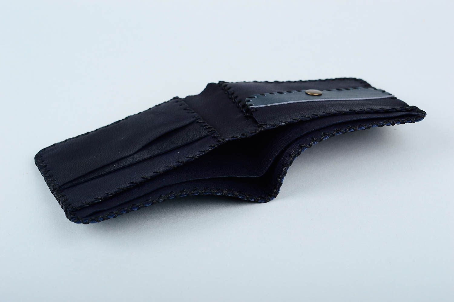 Кожаный кошелек ручной работы мужское портмоне красивый аксессуар для мужчин фото 3