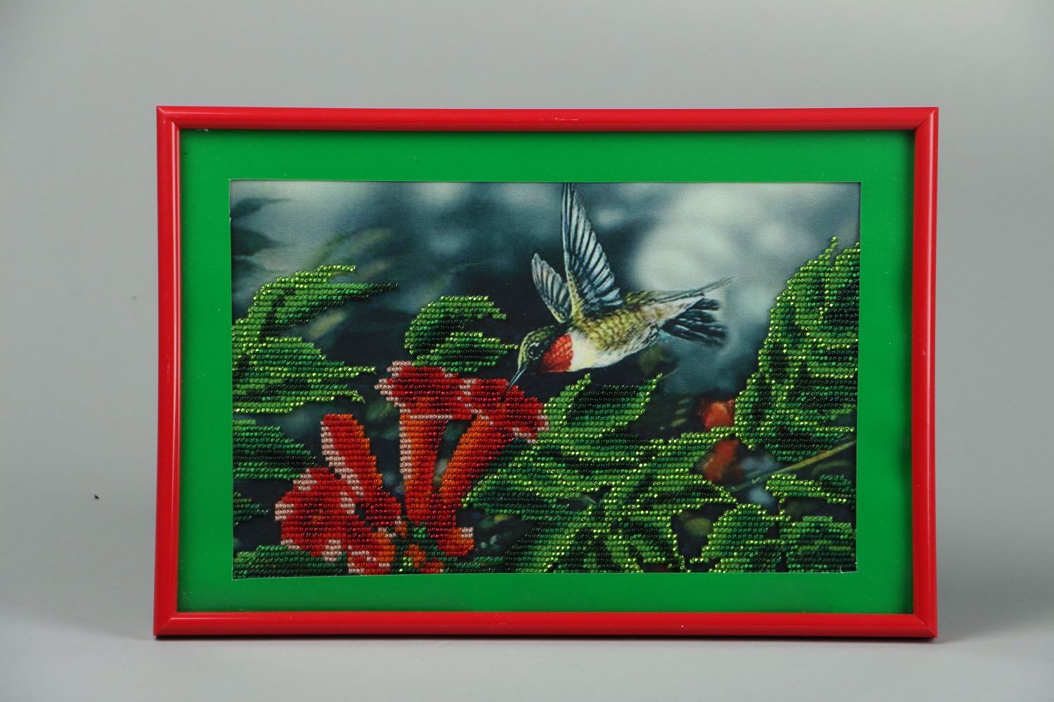 Gesticktes Bild aus Glasperlen Kolibri foto 3