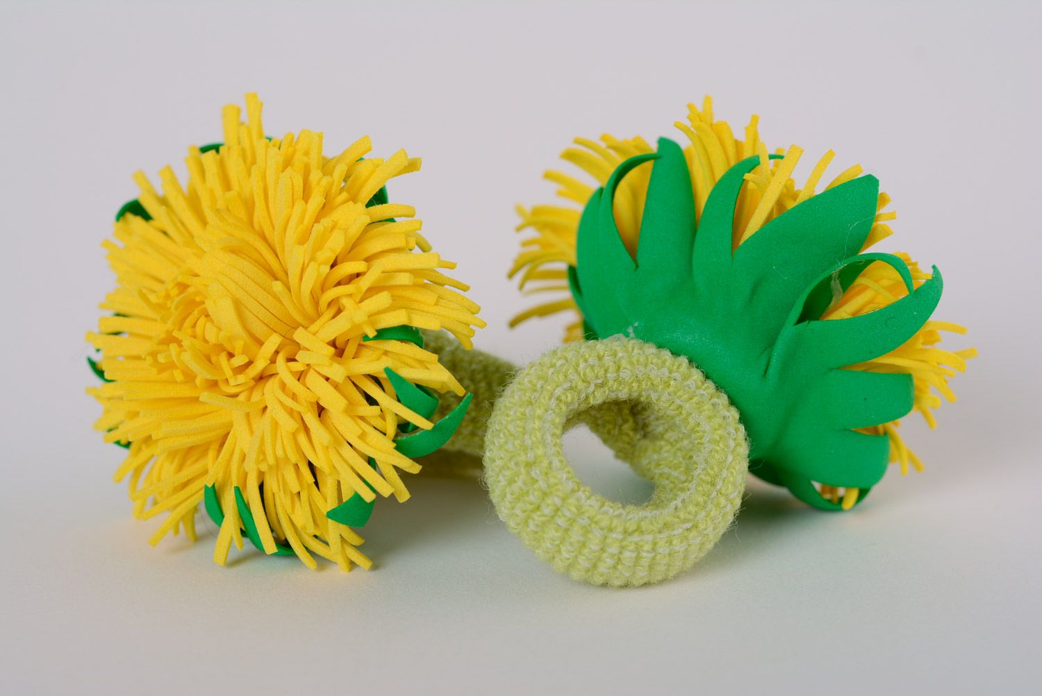 Handmade foamiran flower hair ties in the shape of yellow dandelions for children photo 2