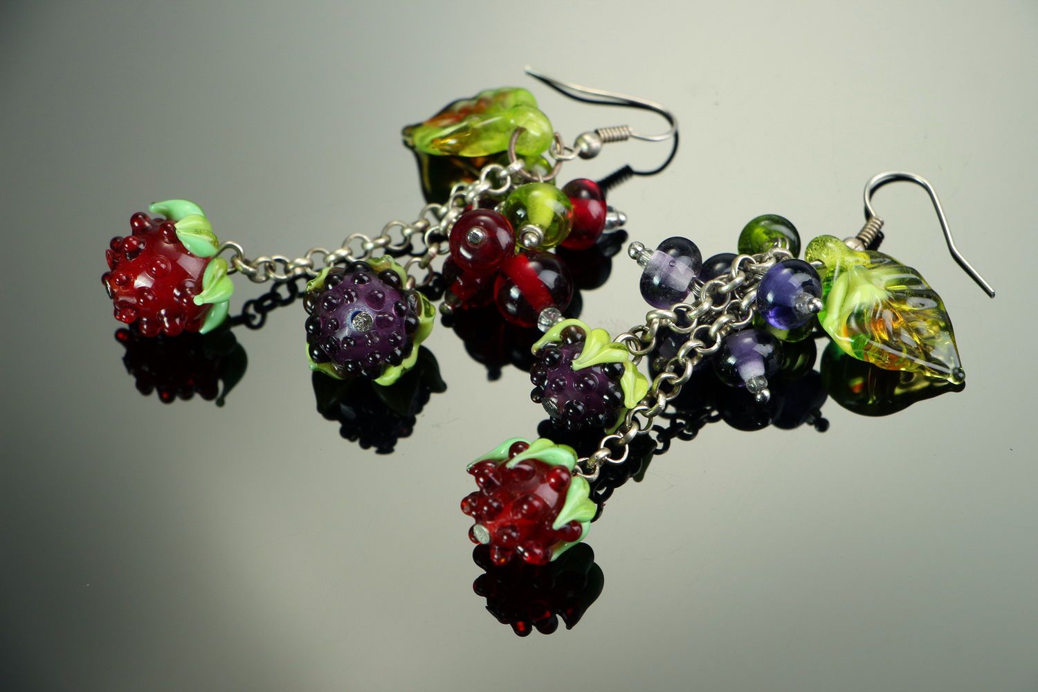 Long earrings made of glass Berry photo 3