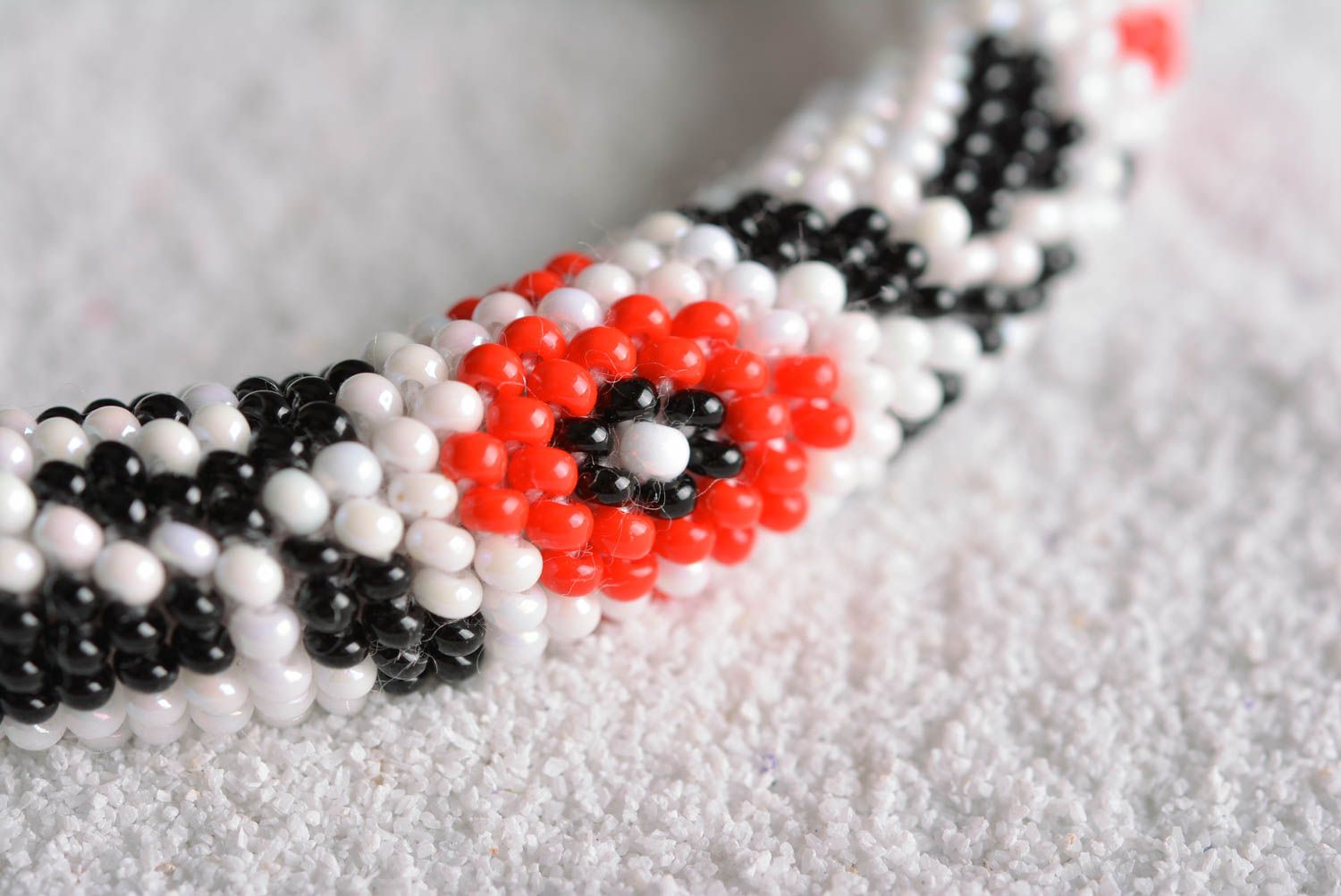 Handmade white designer bracelet jewelry in ethnic style beaded bracelet photo 3