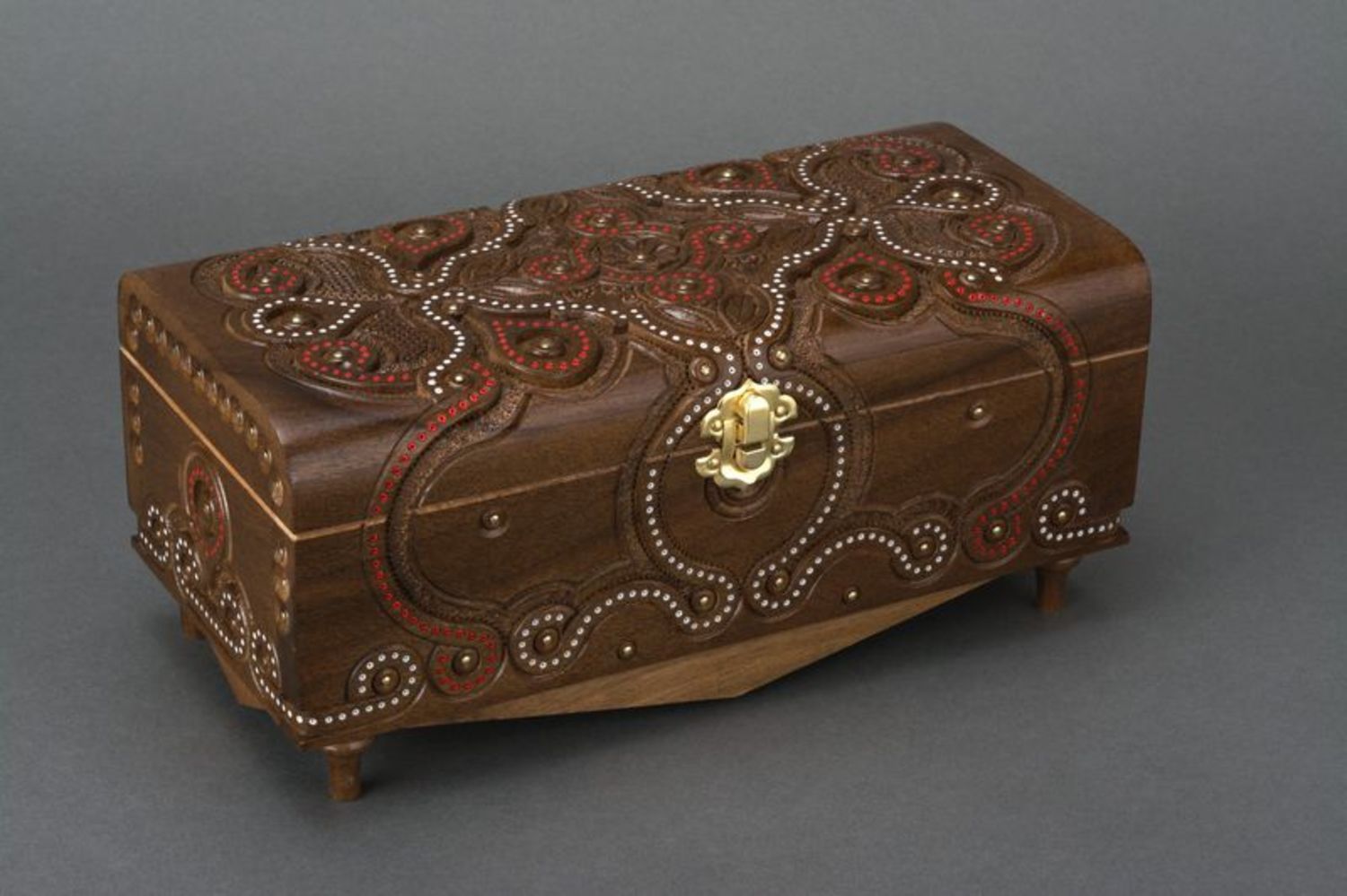 Carved box with inlay photo 4