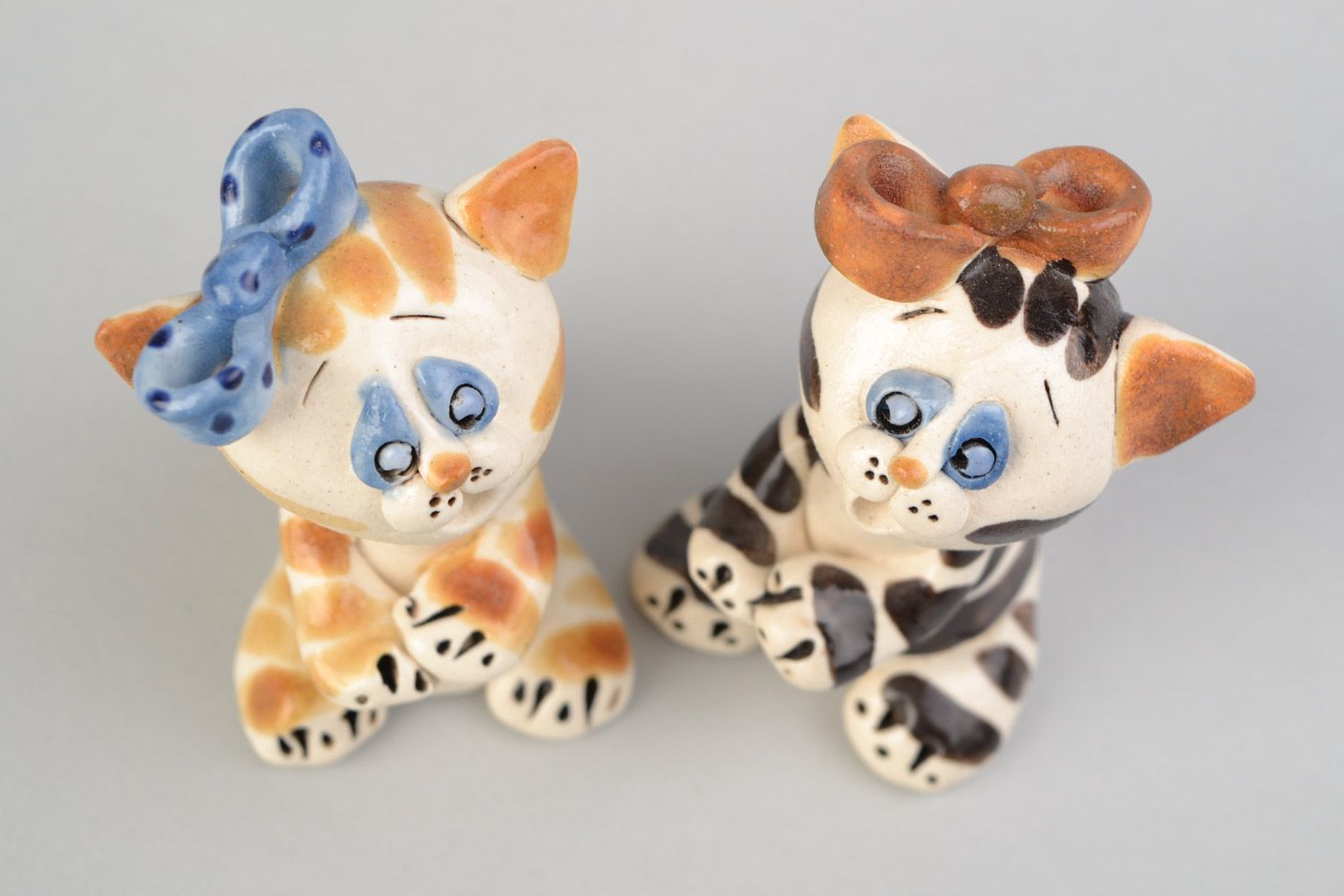 Set of 2 homemade decorative ceramic miniature figurines of striped kittens photo 3