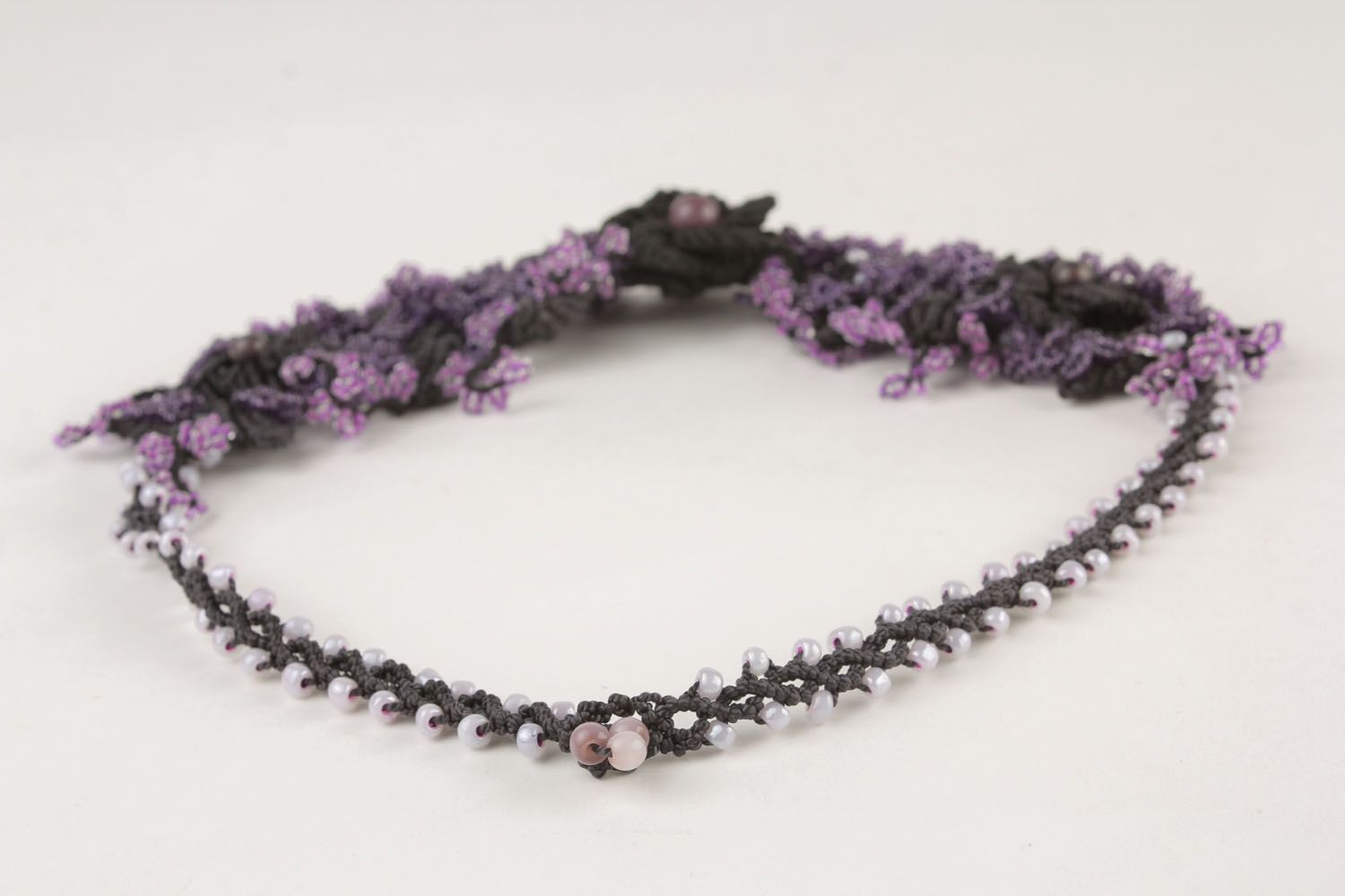 Flower necklace woven using ankars ad macrame weaving photo 3