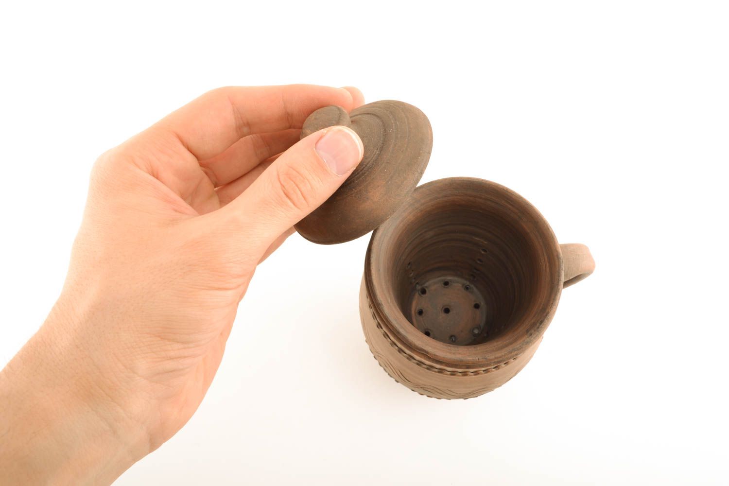 Ceramic cup for tea with lid and handle. Tall ceramic cup for tea brewing photo 4