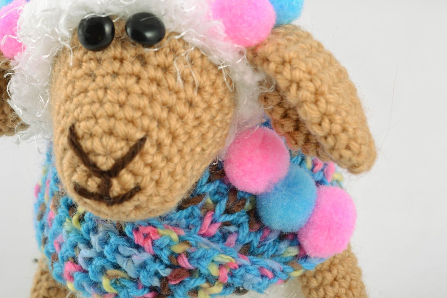 Giocattolo a maglia fatto a mano pupazzo da bambini a forma di pecorella foto 3
