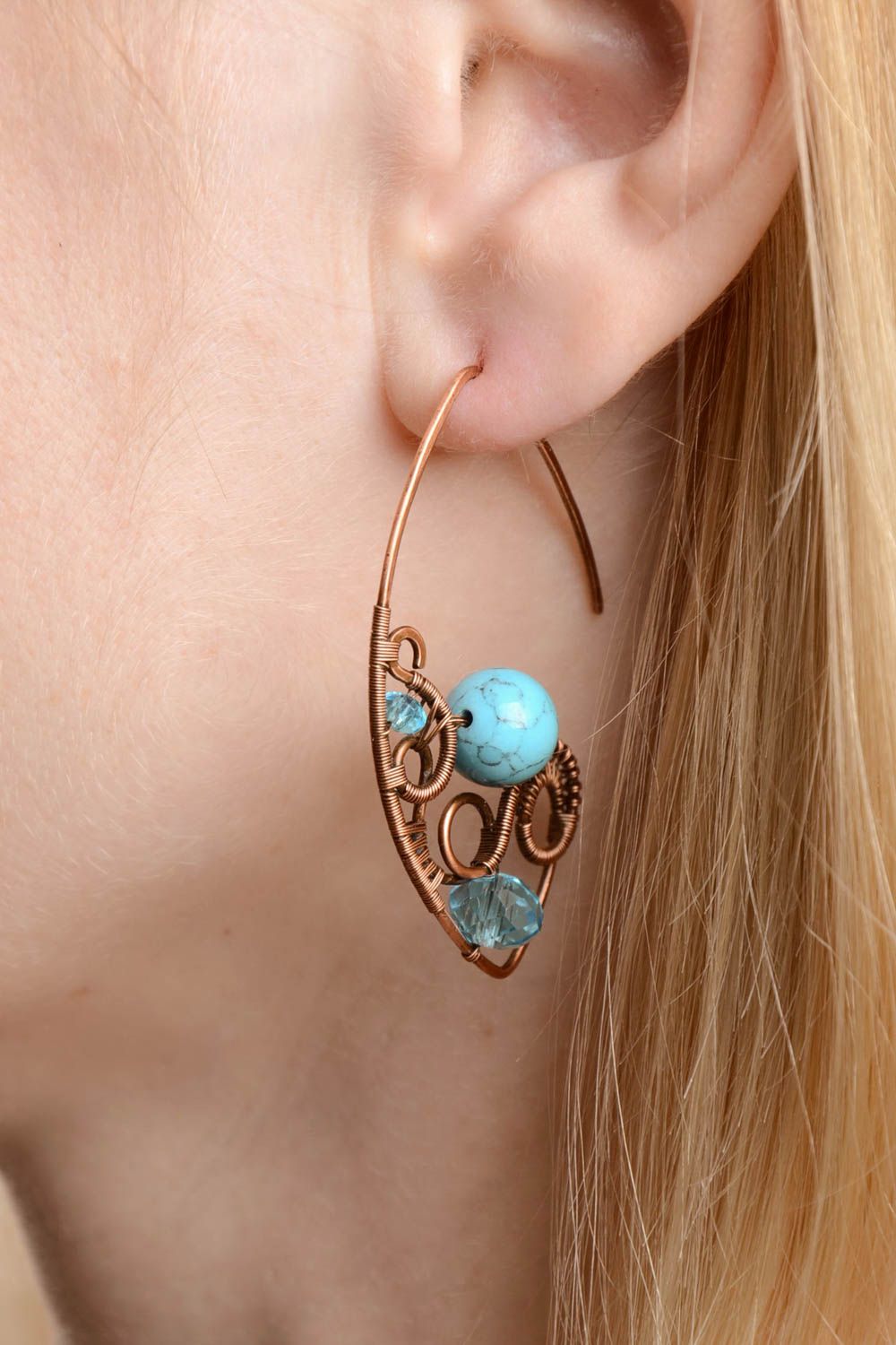 Handmade copper wire wrap earrings with natural turquoise and quartz beads photo 2
