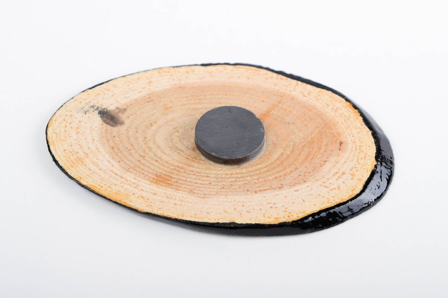 Magnet frigo fait main Aimant en bois naturel ovale noir à motif Déco cuisine photo 5
