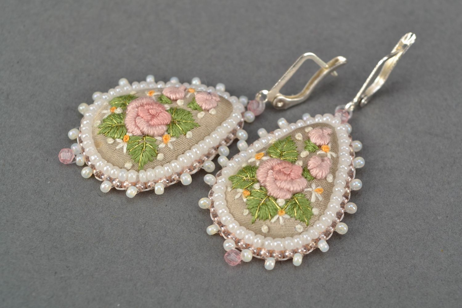 Drop-shaped earrings with embroidery photo 4