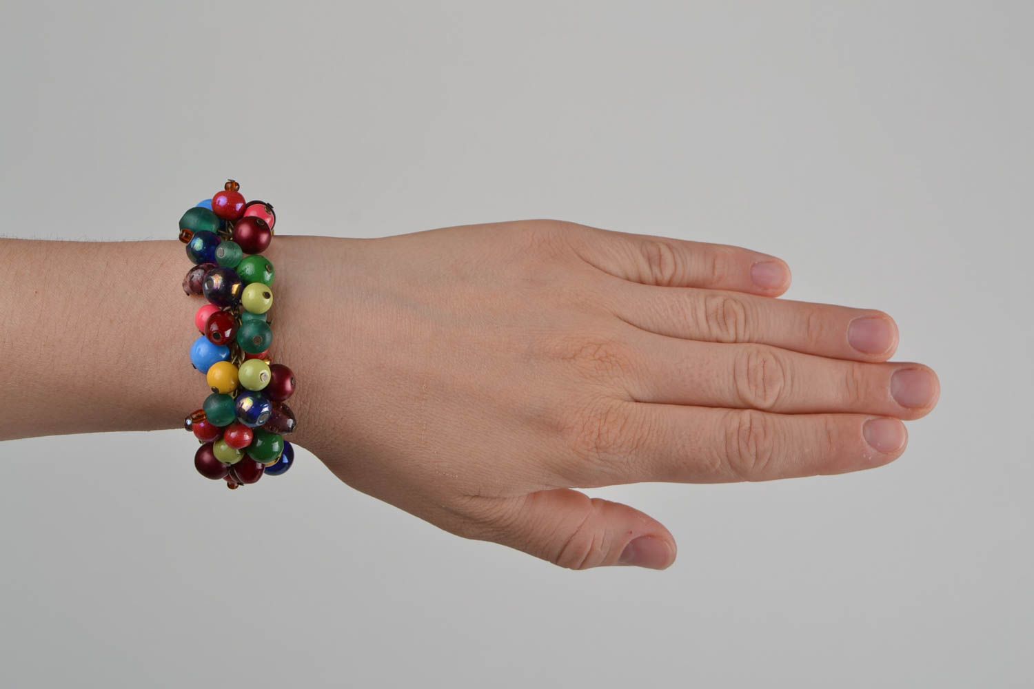 Handmade metal chain wrist bracelet with colorful glass and jadeite beads photo 3