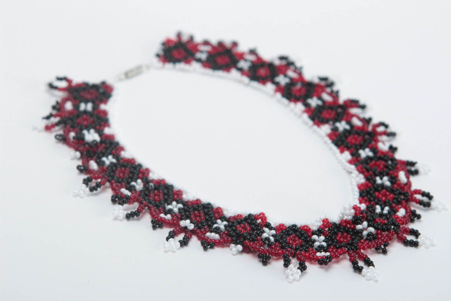 Handmade unusual woven necklace female festive accessory stylish beaded necklace photo 3