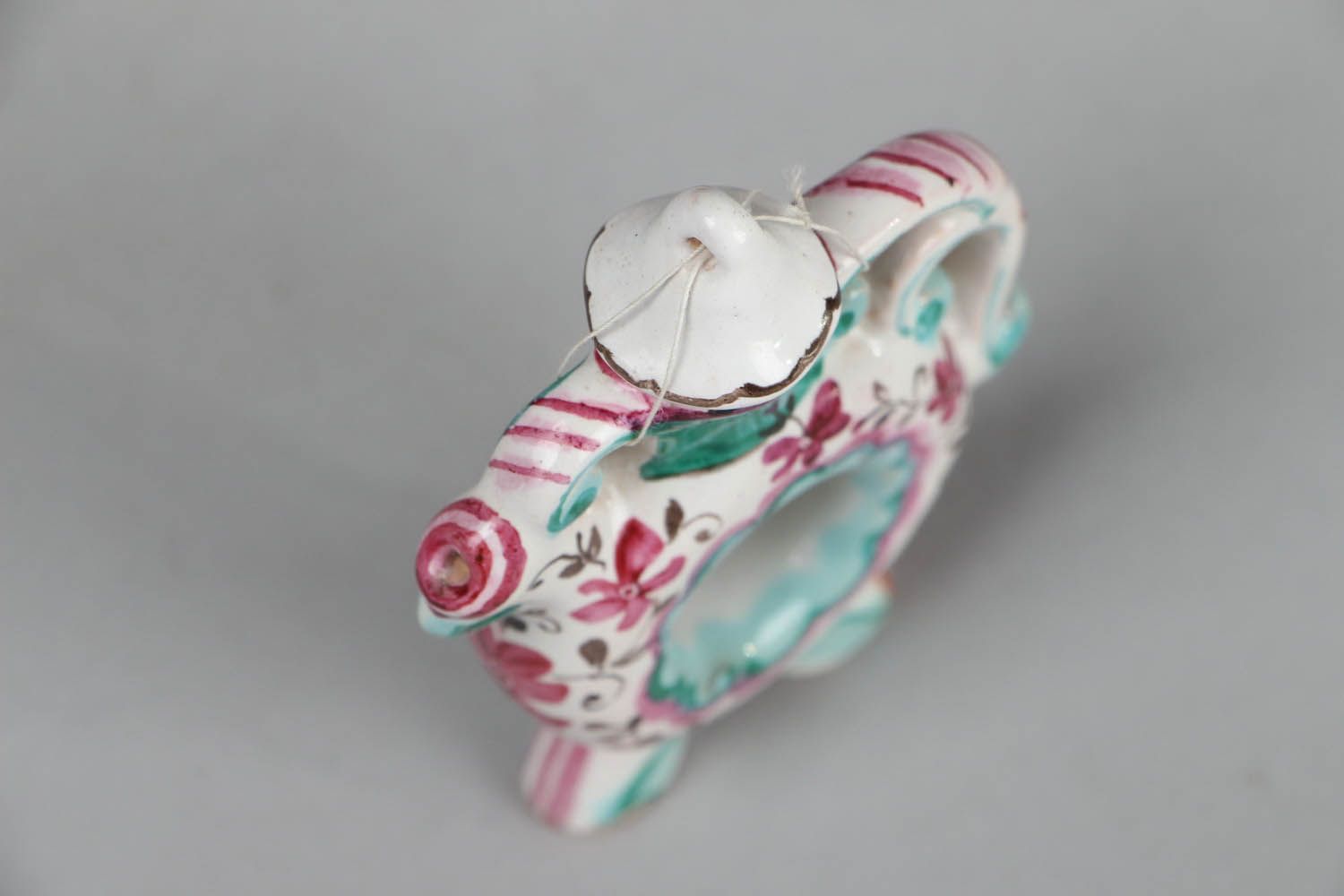 Керамическая вазочка-кувшин в миниатюре фото 3