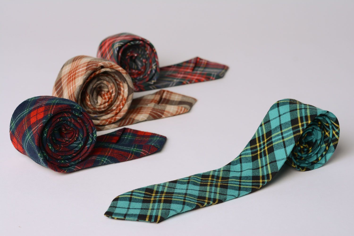 Cravate en tweed turquoise faite main photo 2