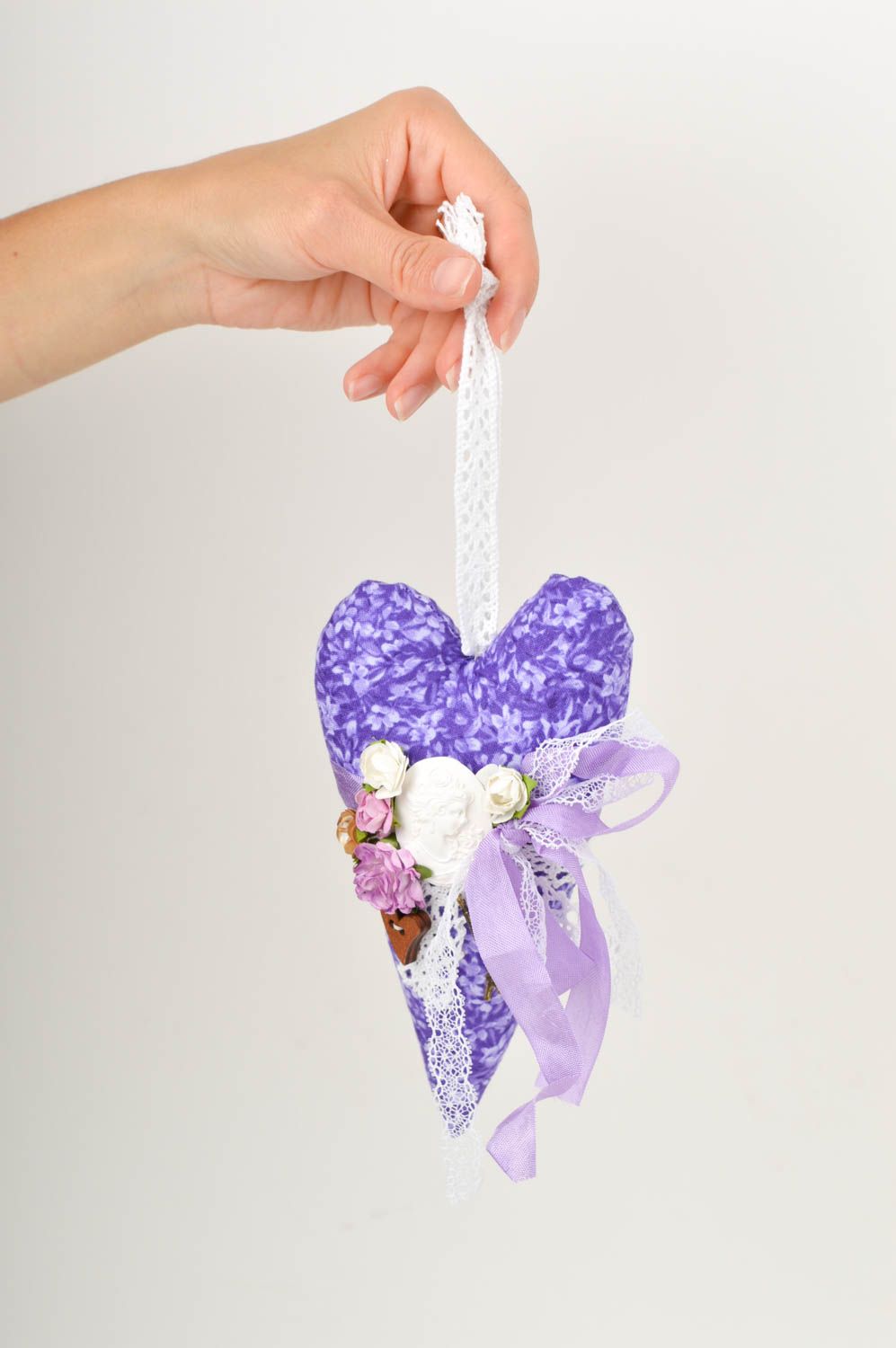 Coeur doux fait main Décoration à suspendre violette en coton Idée cadeau photo 2