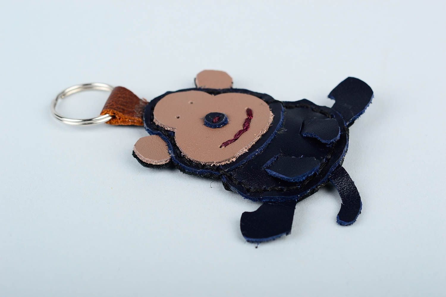 Beautiful handmade leather keychain souvenir keychain cool keyrings gift ideas photo 3