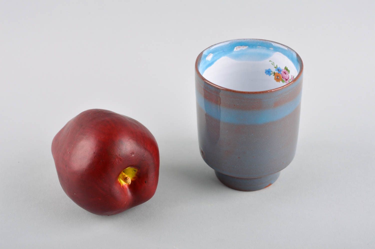 Handmade Keramik Tasse schöne Teetasse buntes Geschirr aus Ton modern ohne Griff foto 1