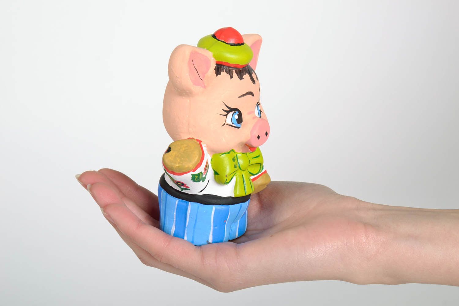 Figurine aus Ton Schwein foto 2