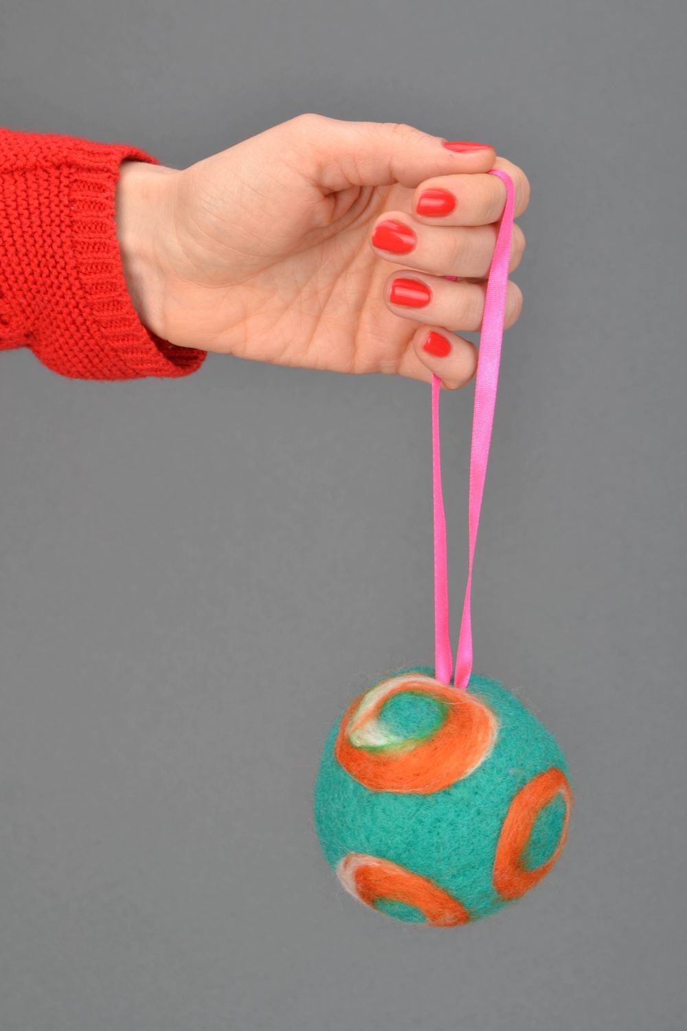 Boule de Noël en laine feutrée turquoise photo 2
