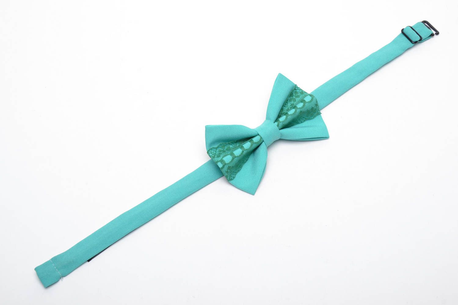 Turquoise bow tie with lace photo 3