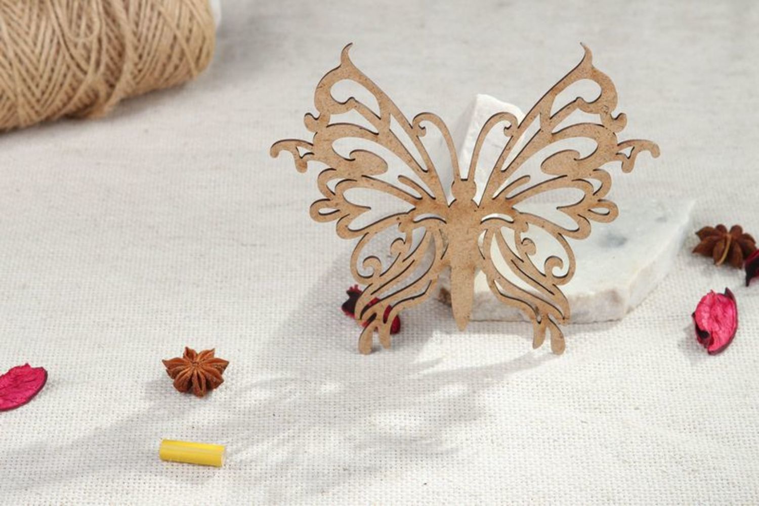 Chipboard aus Holzspanplatte Schmetterling foto 1