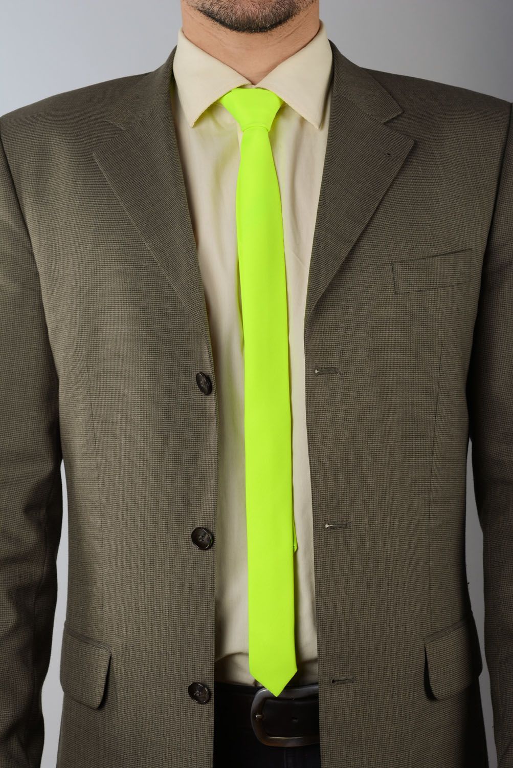 Cravate en gabardine jaune faite main photo 1