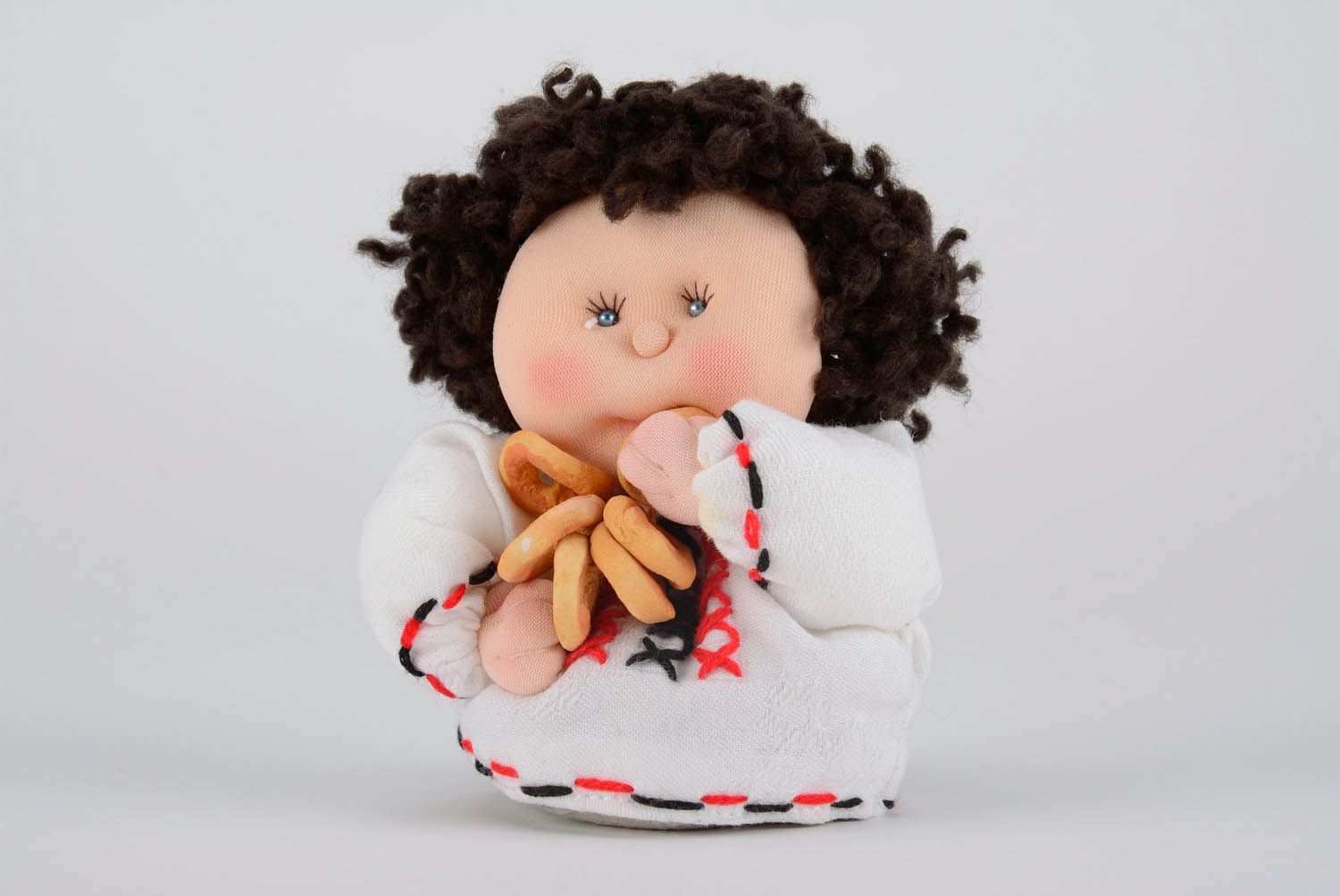 Интерьерная кукла Иванко в вышиванке фото 5