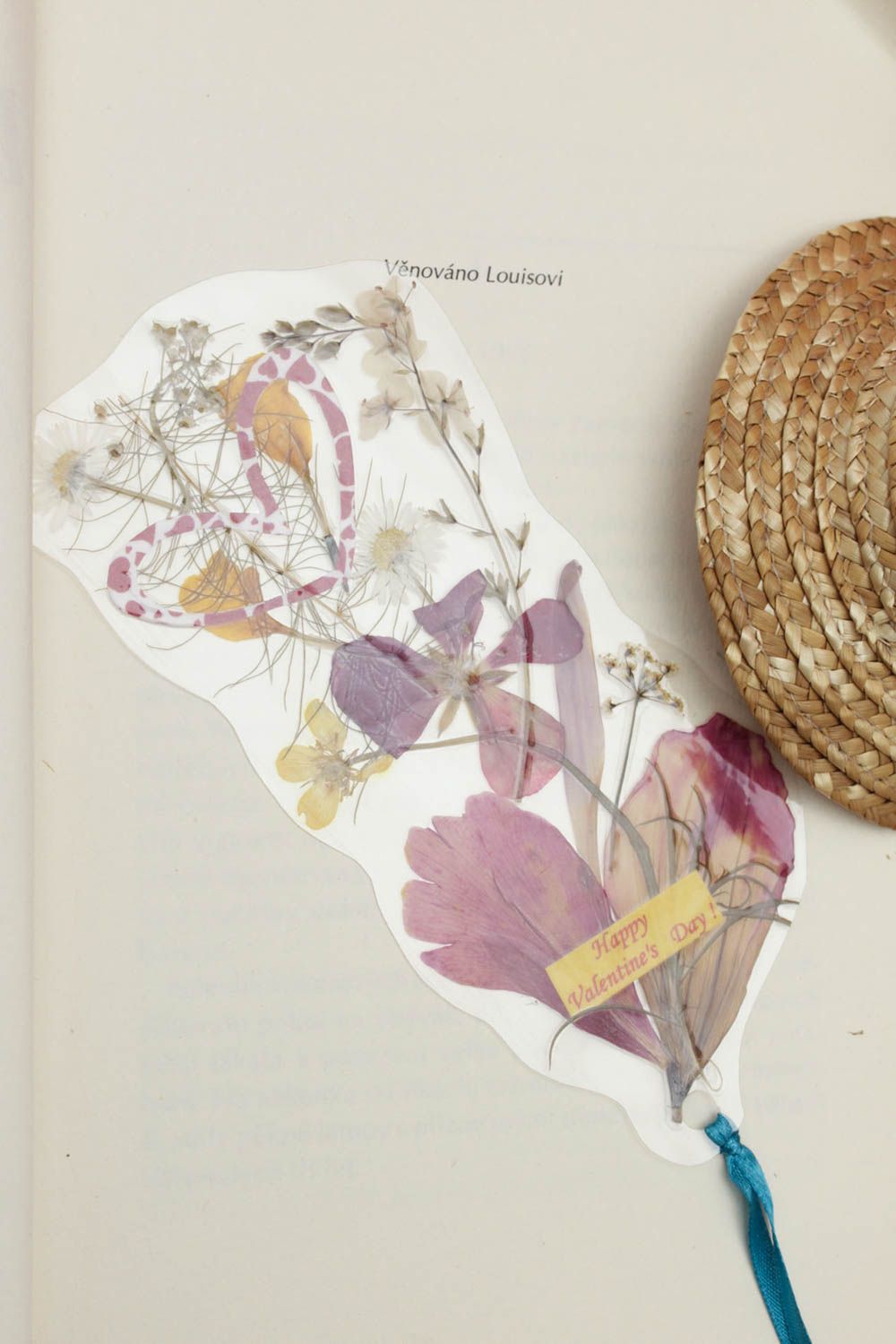 Beautiful handmade flower bookmark oshibana art handmade accessories ideas photo 1