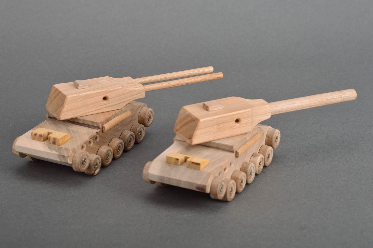 Set of 2 handmade designer children's wooden toy tanks for boys eco photo 5