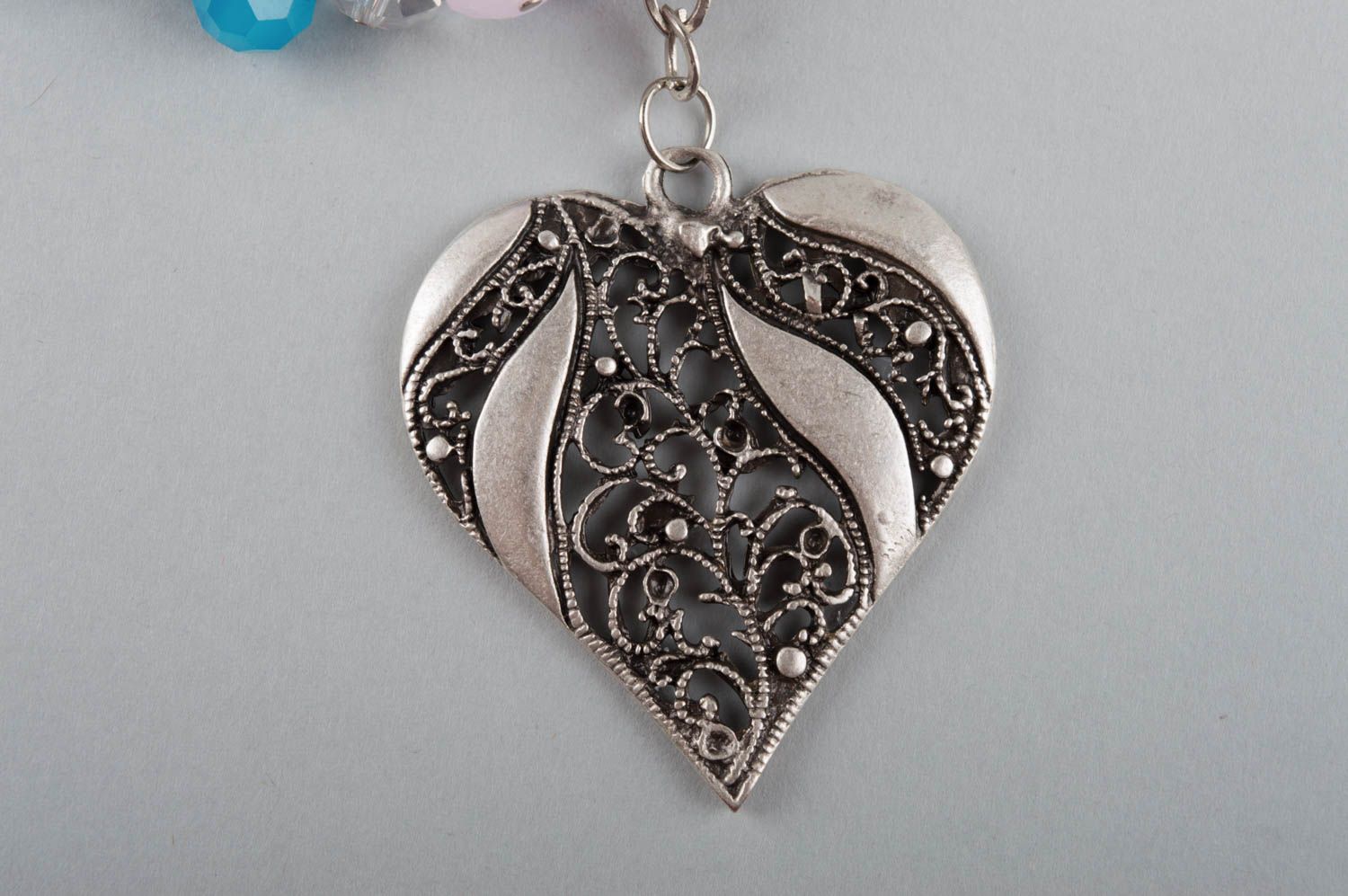 Beautiful handmade metal keychain with glass beads and heart shaped charm photo 5
