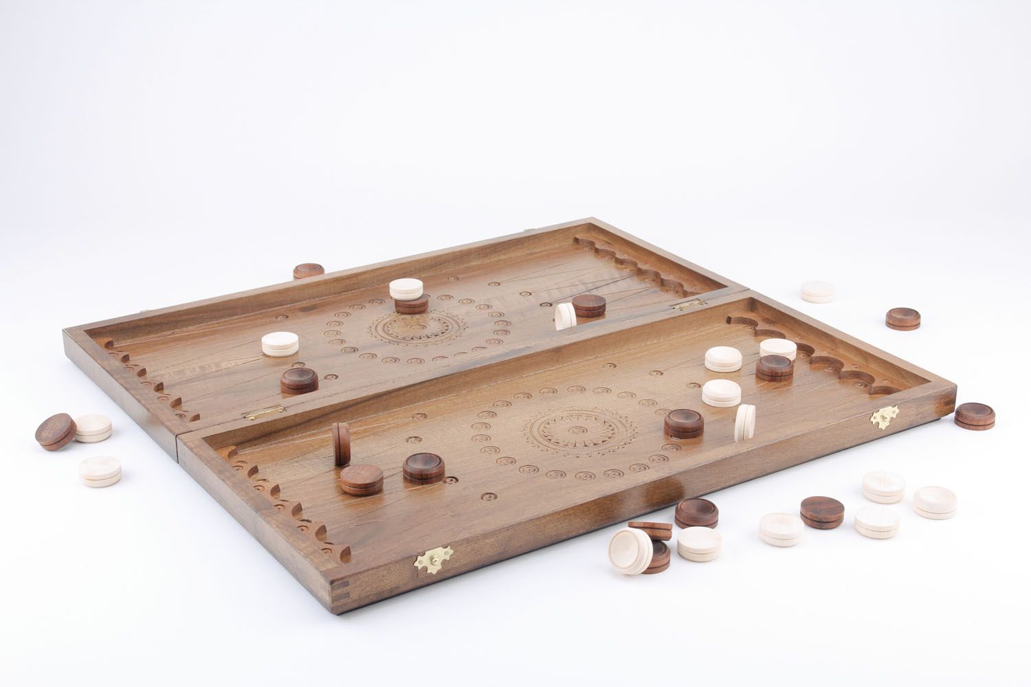 Backgammon di legno fatto a mano giochi da tavolo tavola reale intagliata
 foto 3
