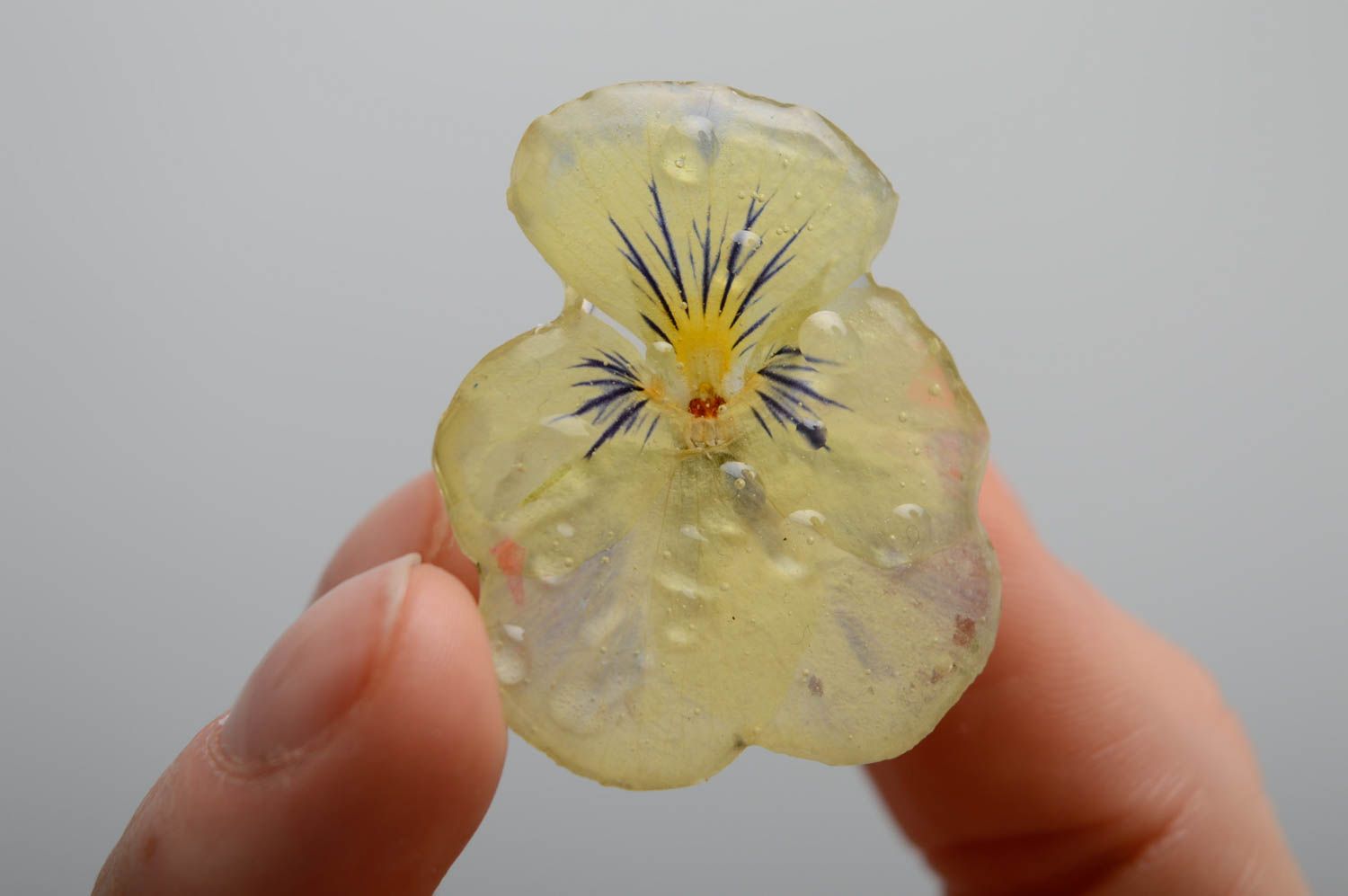 Bague fleur naturelle en résine époxyde faite main originale grande pour femme photo 3