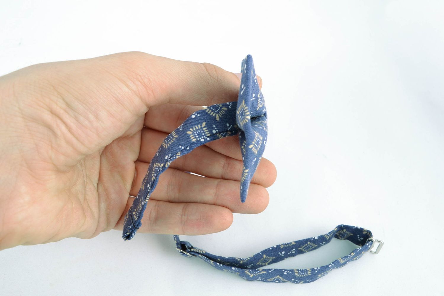 Текстильный галстук-бабочка оригинальный фото 2